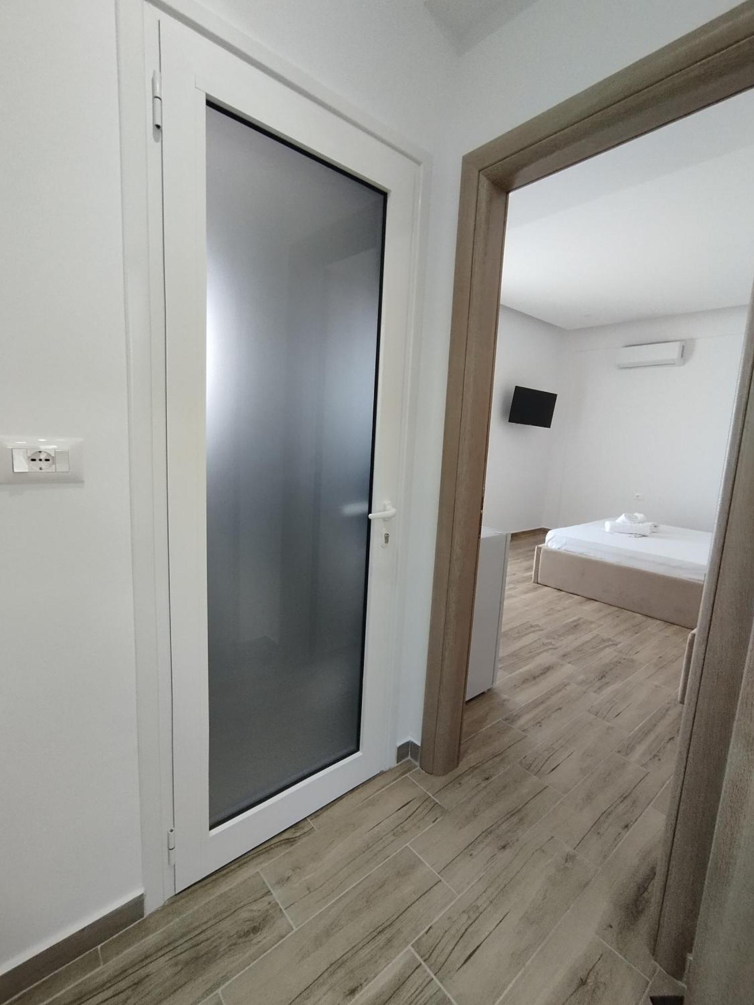 Amente Apartaments Ksamil Eksteriør billede
